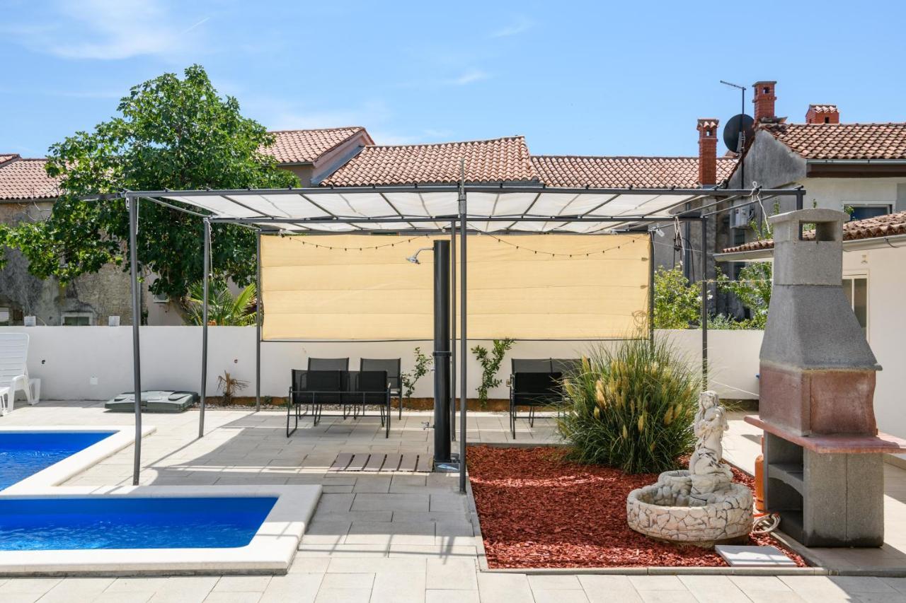 PaviciniSummer House Nina公寓 外观 照片